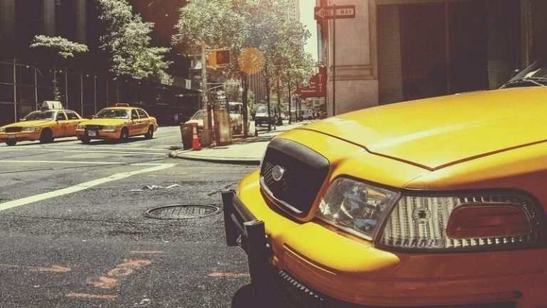 Is DraftKings sportsbook legal in New York City?